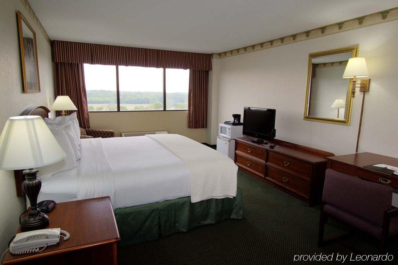 Doubletree By Hilton Clarksville Riverview Phòng bức ảnh